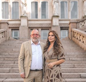 Leia mais sobre o artigo Ângela Piqui entrevista o prefeito de Saint-Gilles